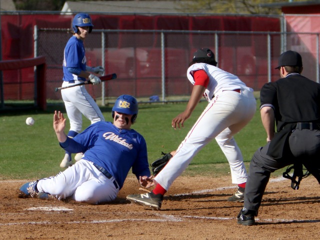 NHS Grizzlies fall at home to NLR