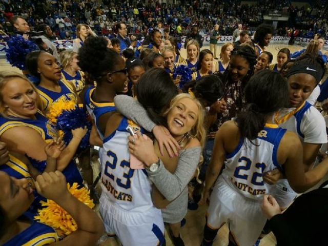 Lady ’Cats’ balanced act too tough