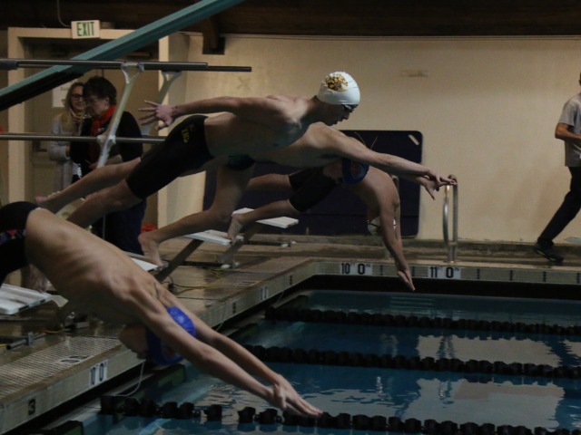 Hornet swim and dive continue to win against Federal Way