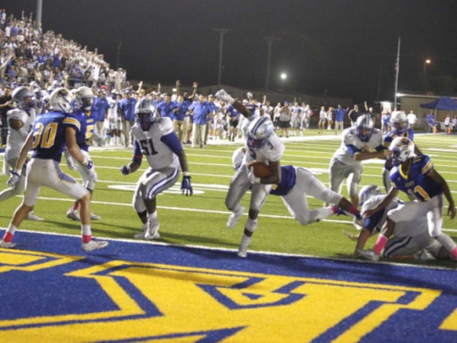 Ocean Springs rallies for 28-19 win over rival St. Martin