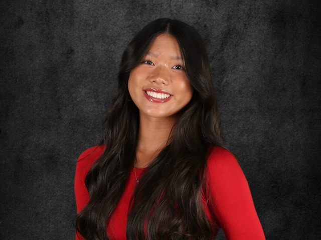roster photo for Isabella Nguyen