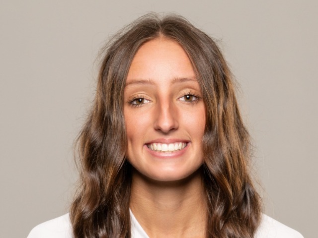 roster photo for Kandice Washburn