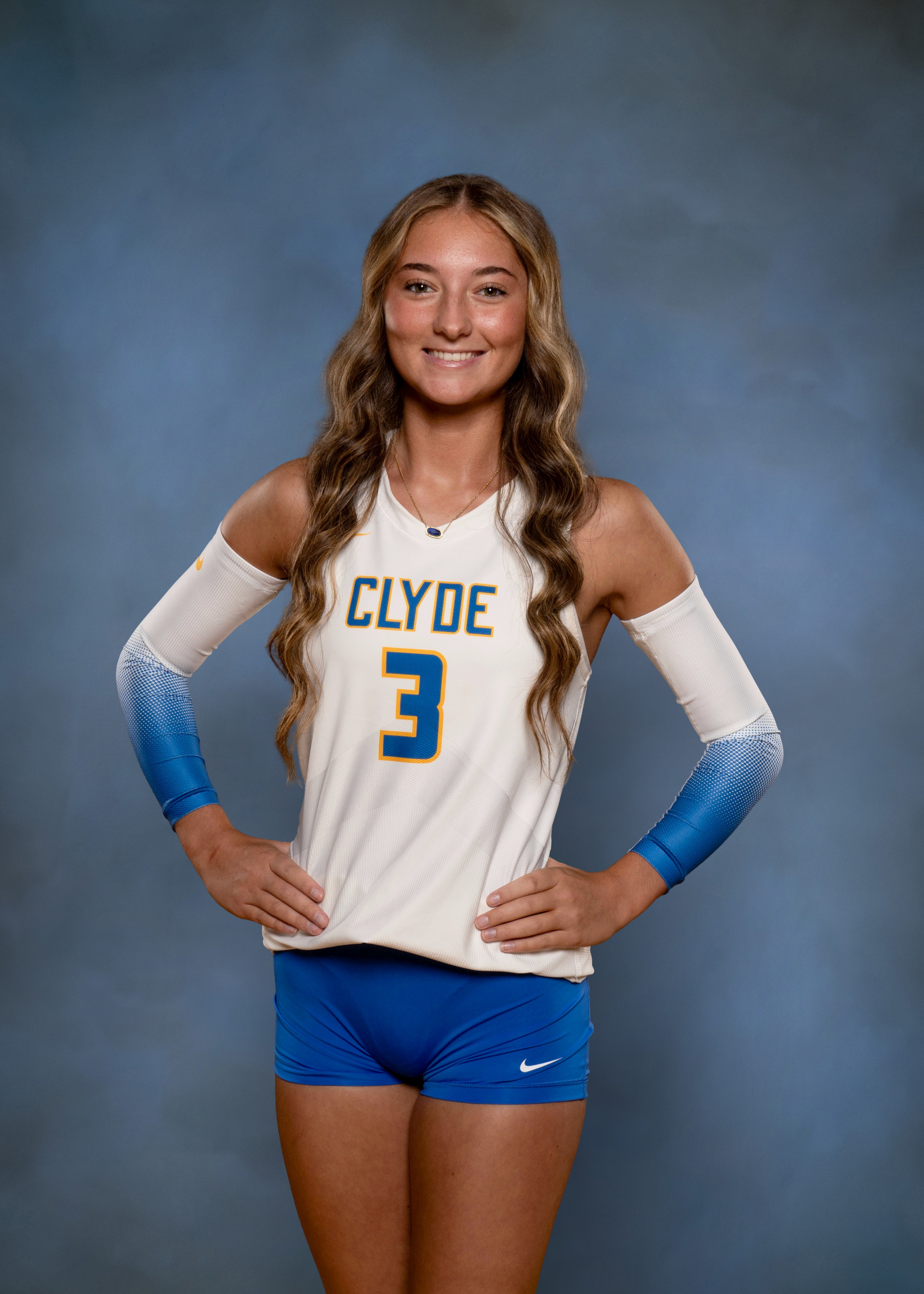 roster photo for Raelyn Miarer