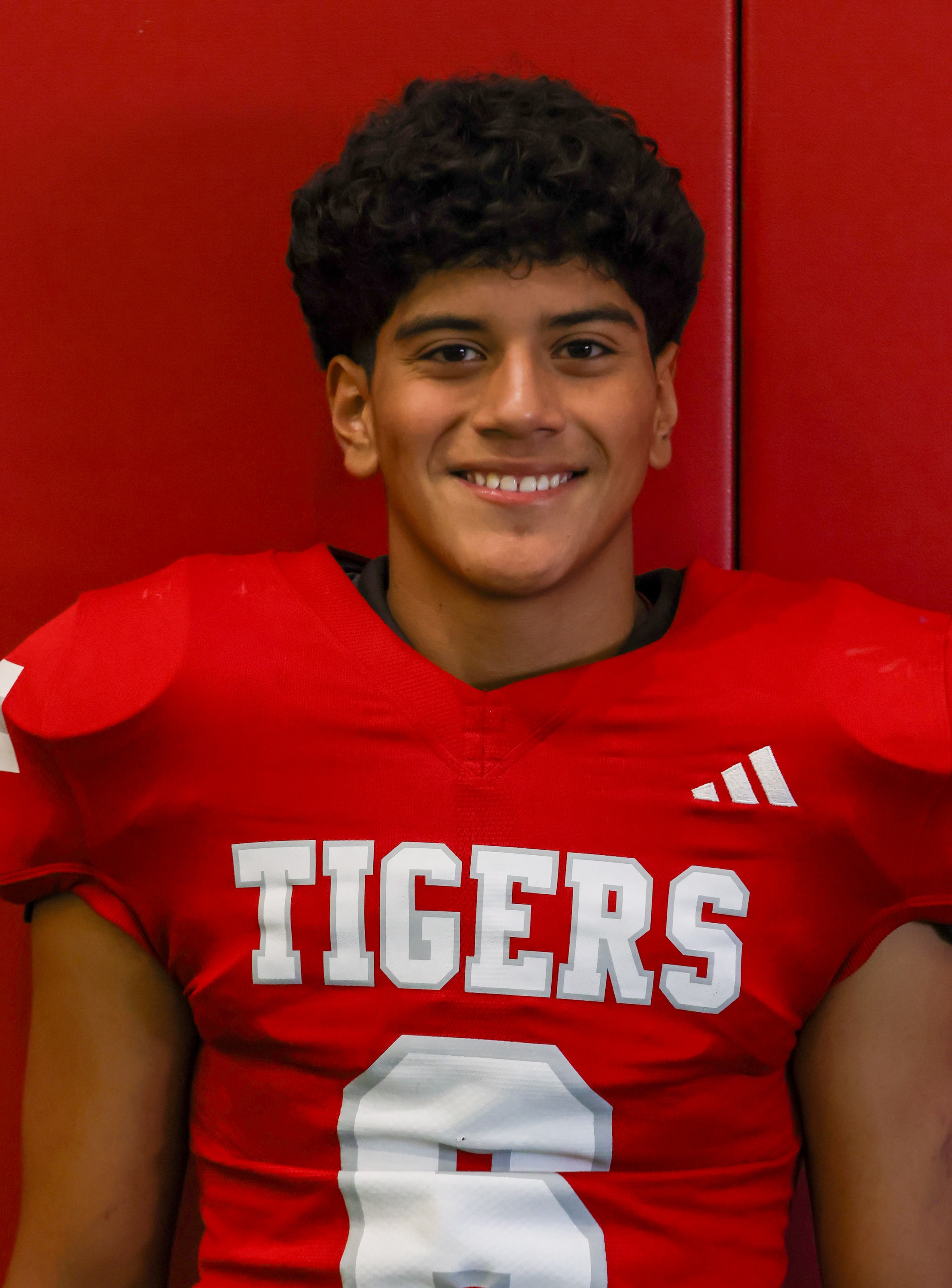 roster photo for Diego "Alvin" Flores