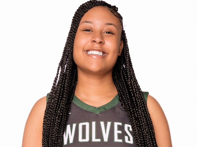 roster photo for Aaliyah Jones