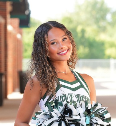 roster photo for Nadia Davis