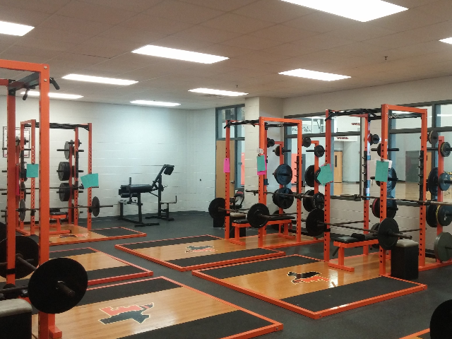 Lady Jacket's Weight room  0