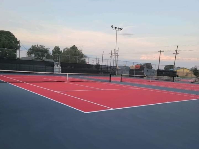 Lobo Tennis Courts 0