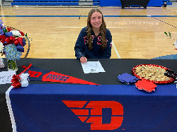 Olivia Smeck '26 - Dayton - Cross Country/Track & Field