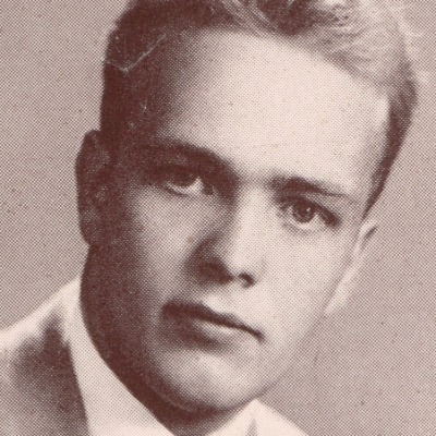 Bob Stark '46