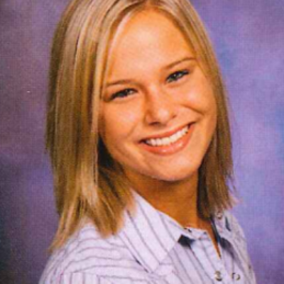 Chloe James Hausfeld '05
