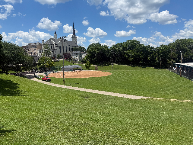 Vine Street Park 0