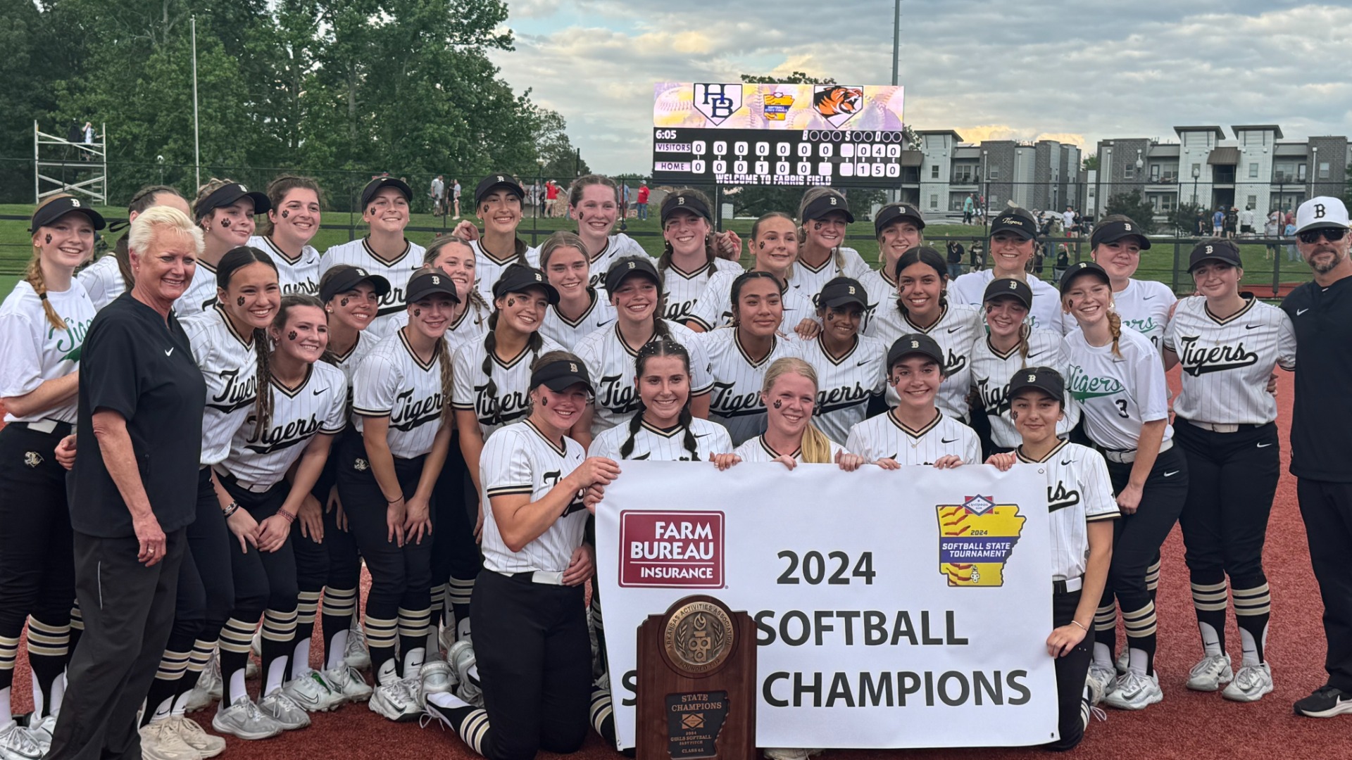 Girls Softball Team Photo
