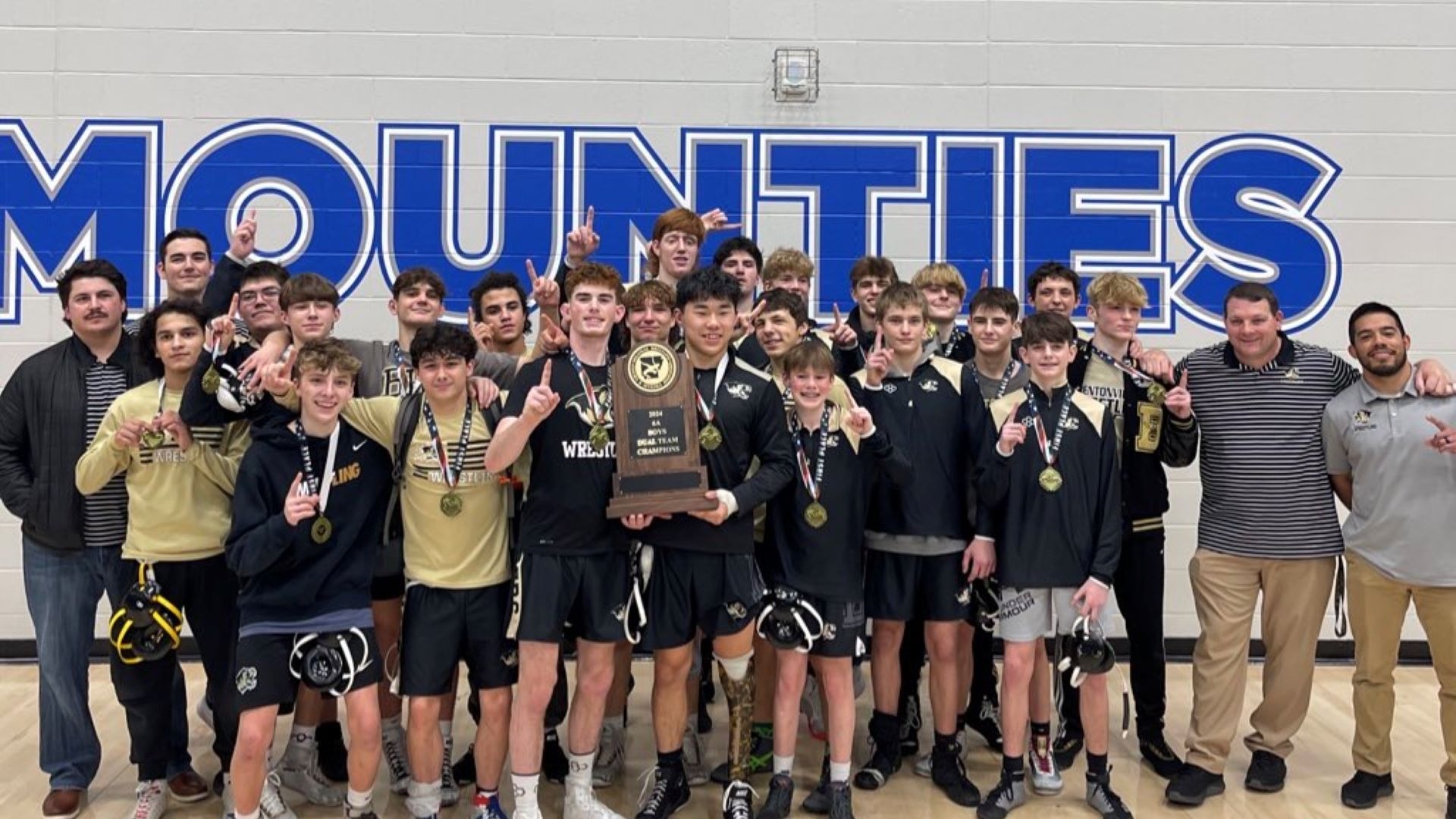 Boys Wrestling Team Photo 2