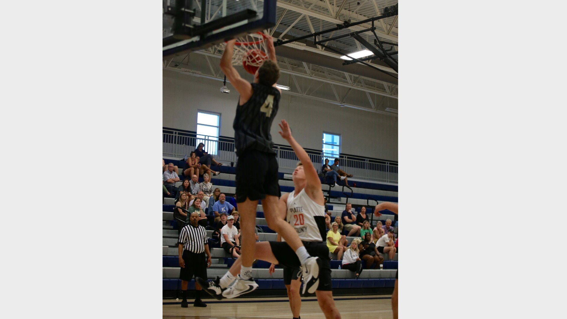 Boys Basketball Team Photo 6