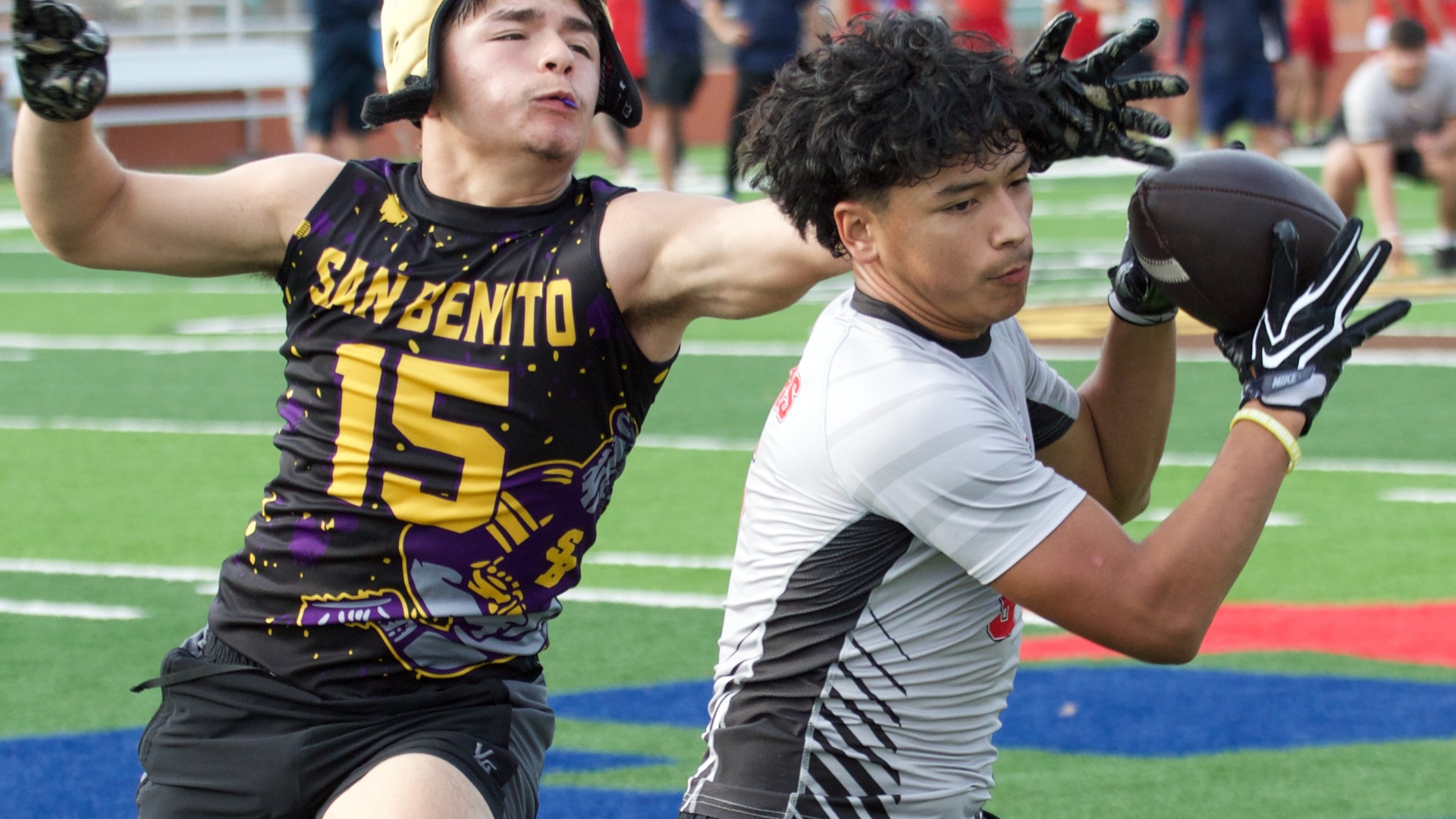 Slide 0 - PHOTOS: 7ON7 VS. SAN BENITO AT SAMS