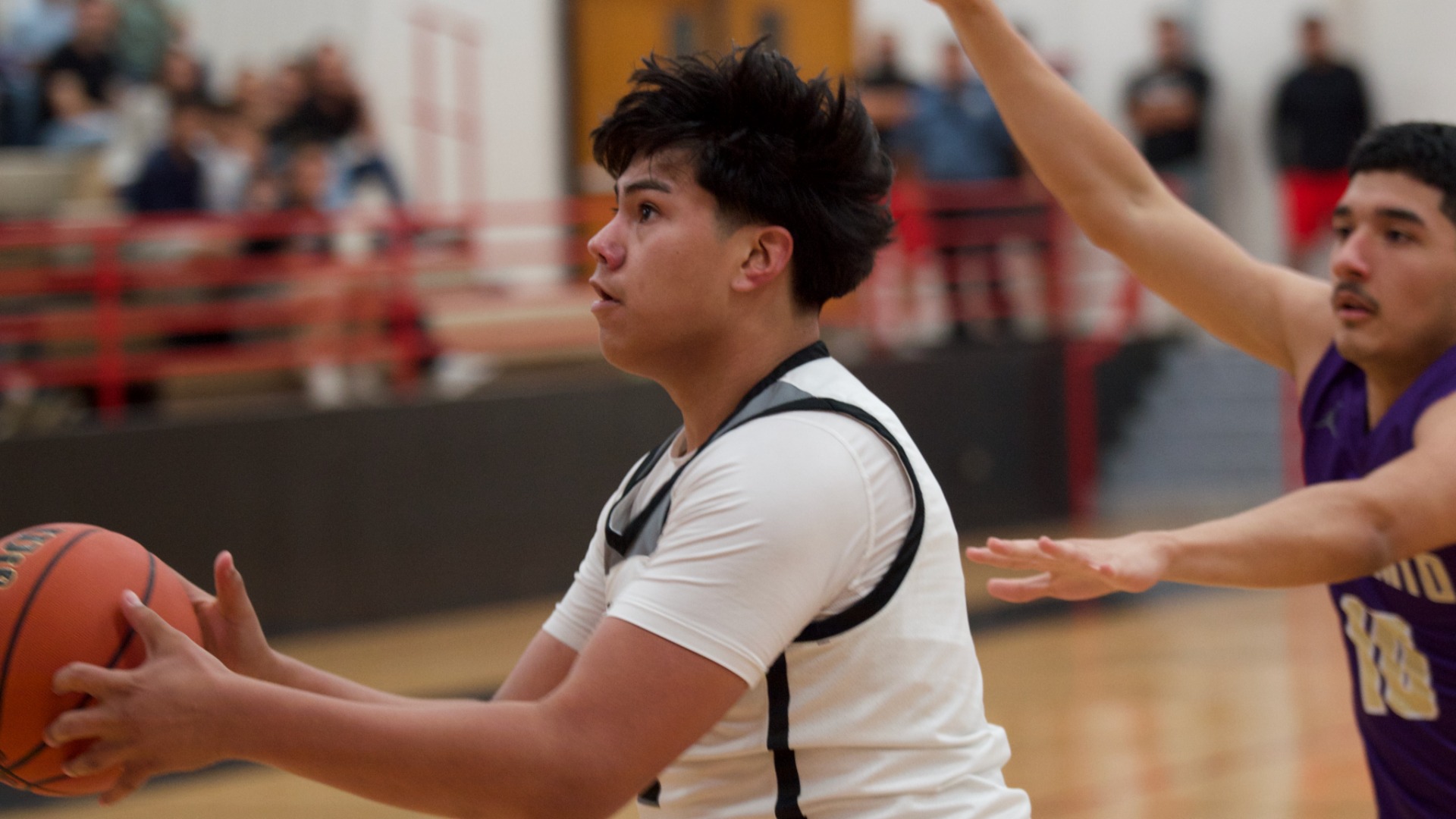 Slide 1 - PHOTOS: NON-DISTRICT TILT VS. SAN BENITO