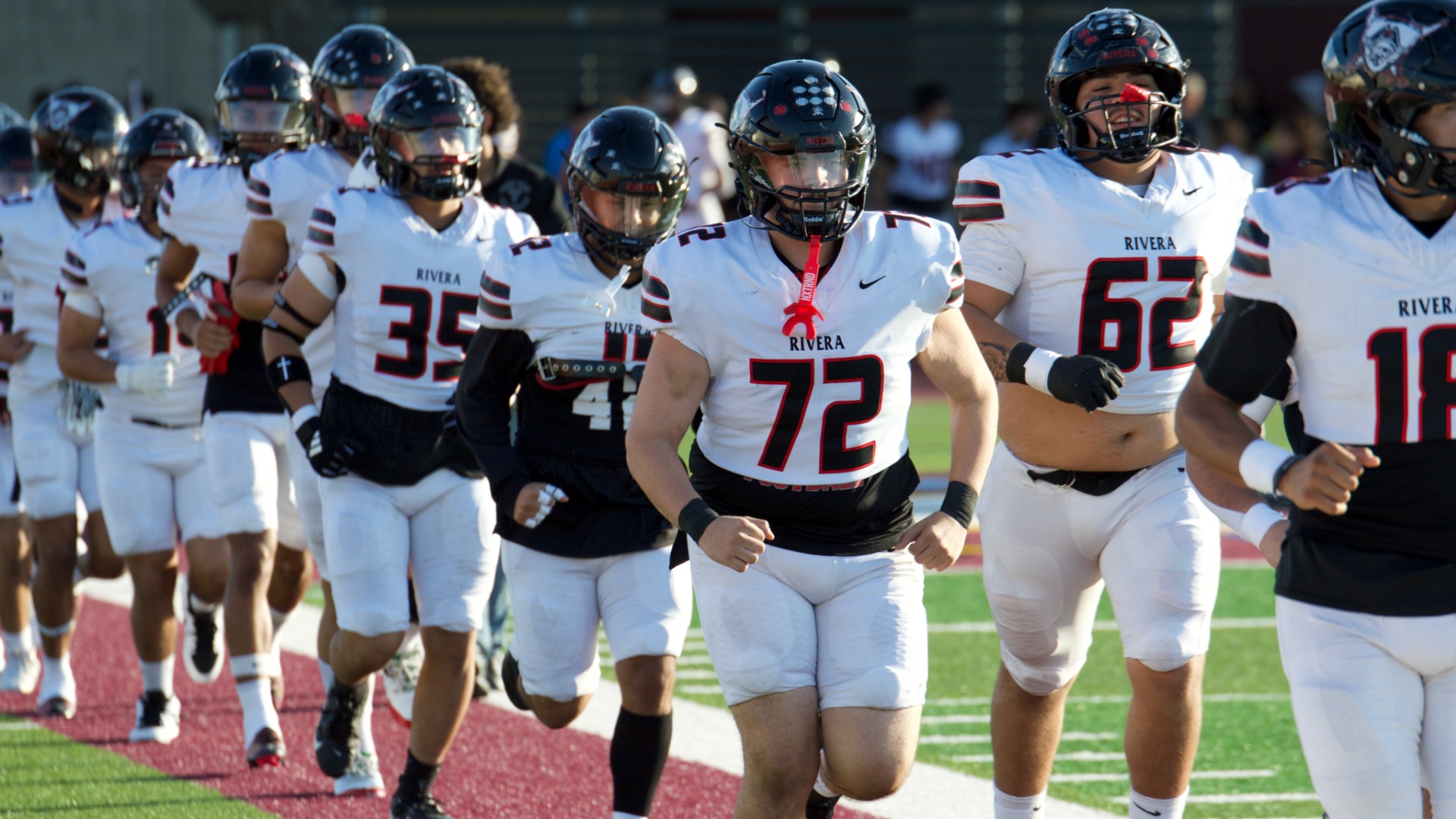 Slide 4 - PHOTOS: RAIDERS AT DONNA, WEEK 5