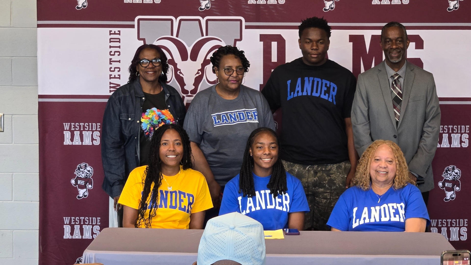 Slide 1 - MAKYHIA PAUL SIGNS WITH LANDER BASKETBALL 