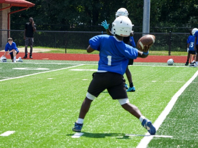 Boys Middle School Football Gallery Images