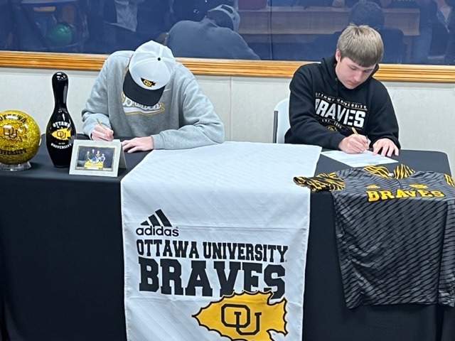 Cedric Comer signs Letter of Intent with the Ottawa University Braves!