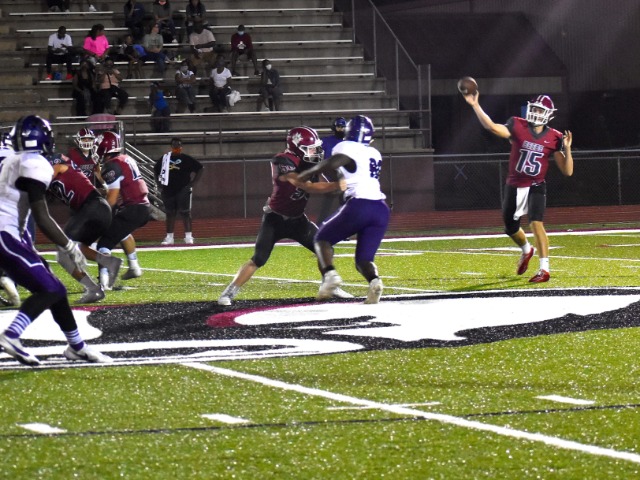Senior High Football vs Lonoke 9.11.2020 (Photos by Kayleigh Smith)