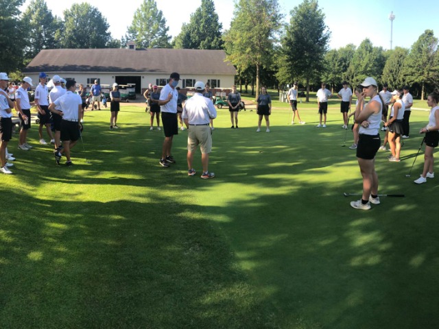 It’s tee time in Rogers at beautiful Lost Springs!