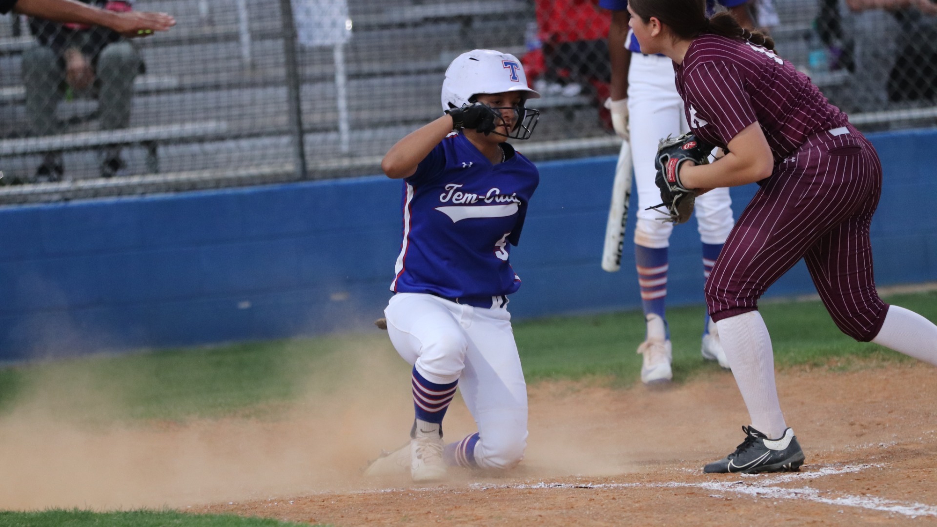 Slide 2 - Temple makes short work of Killeen in District 12-6A rout