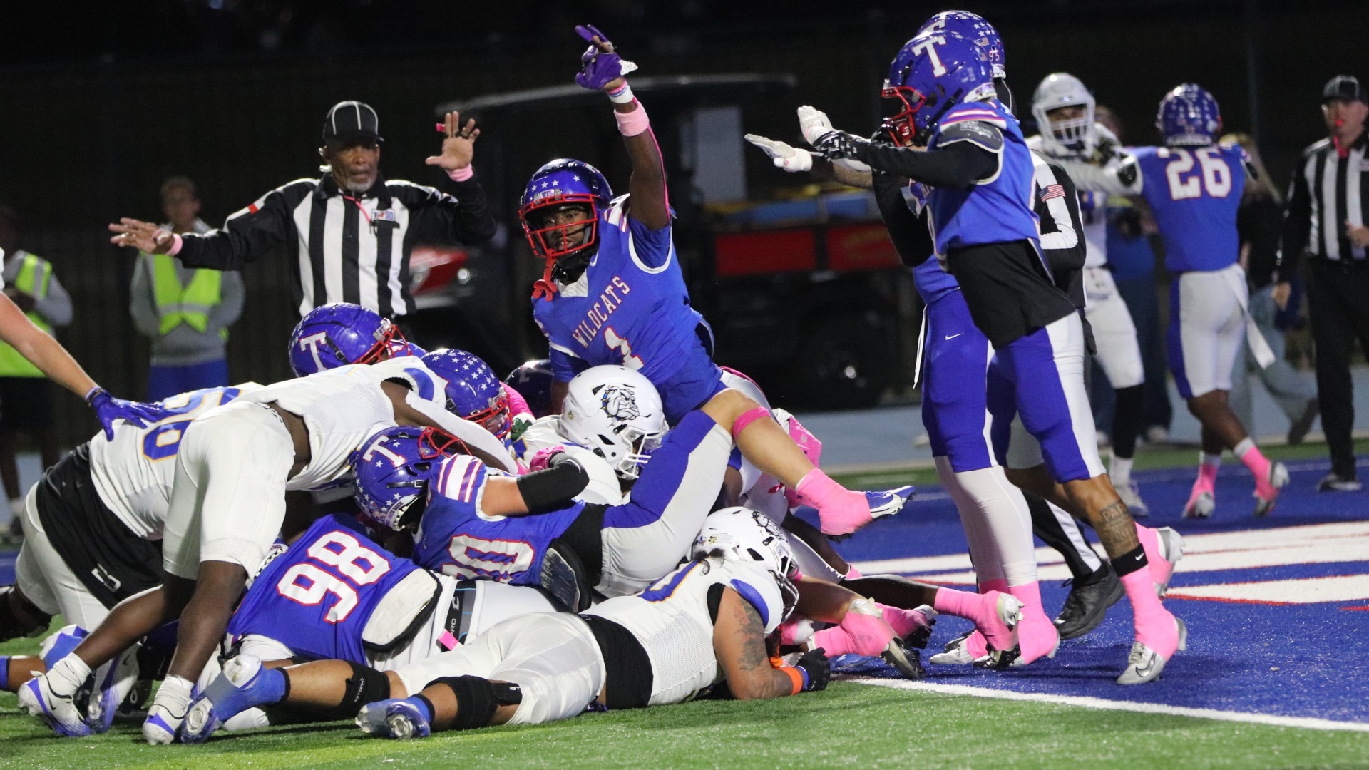 Slide 1 - Temple boosts playoff chances with 32-0 thrashing of Cove