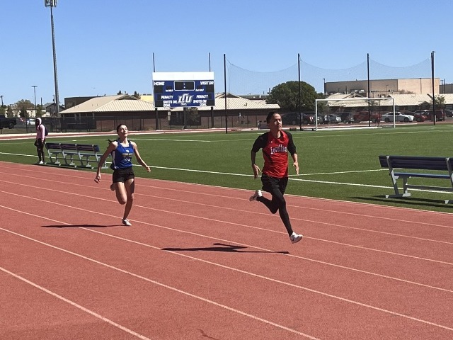 Unified Track Advances to Regionals