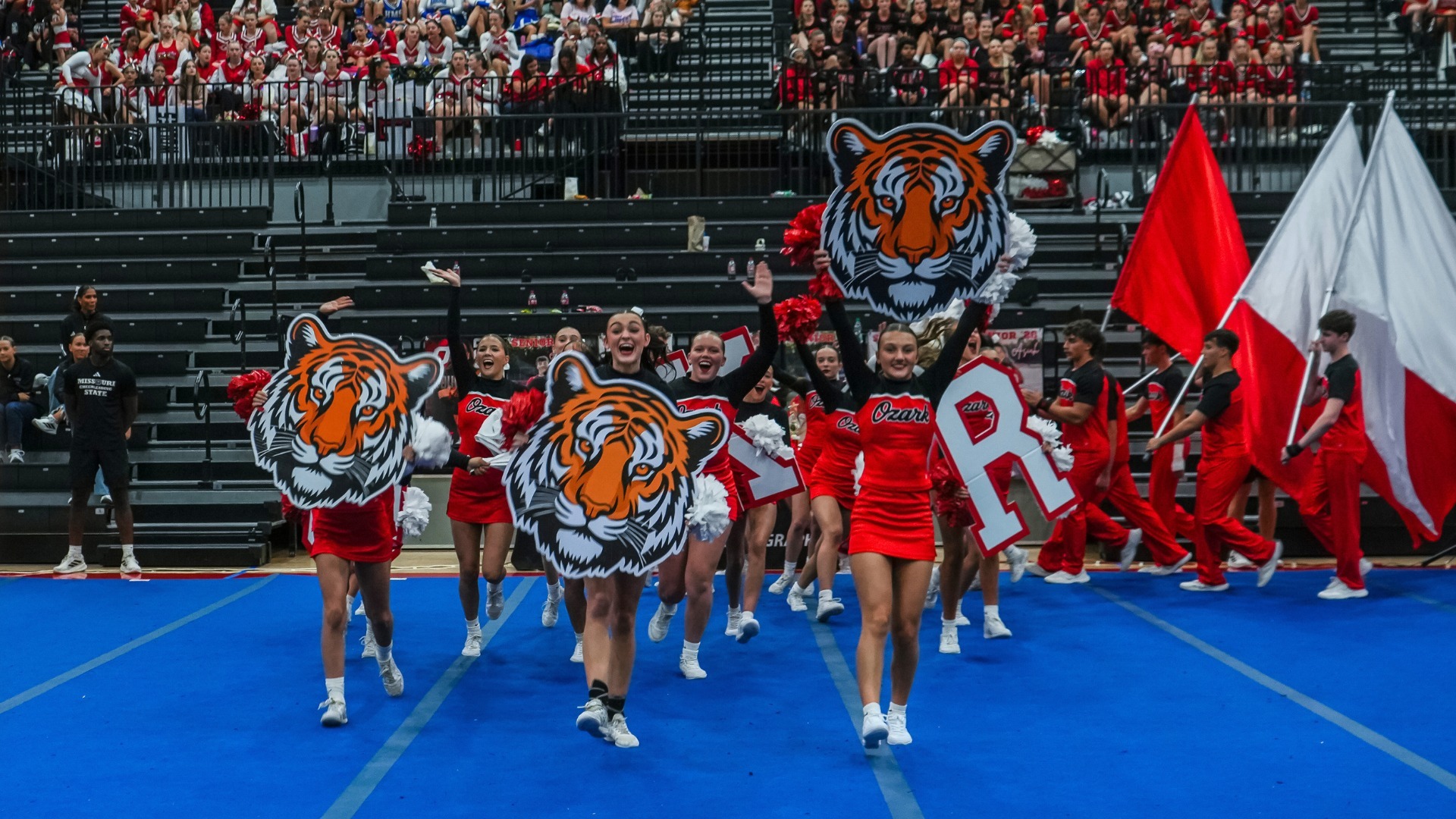 Ozark Varisty Cheer starting the routine that later won them Grand Champions!
