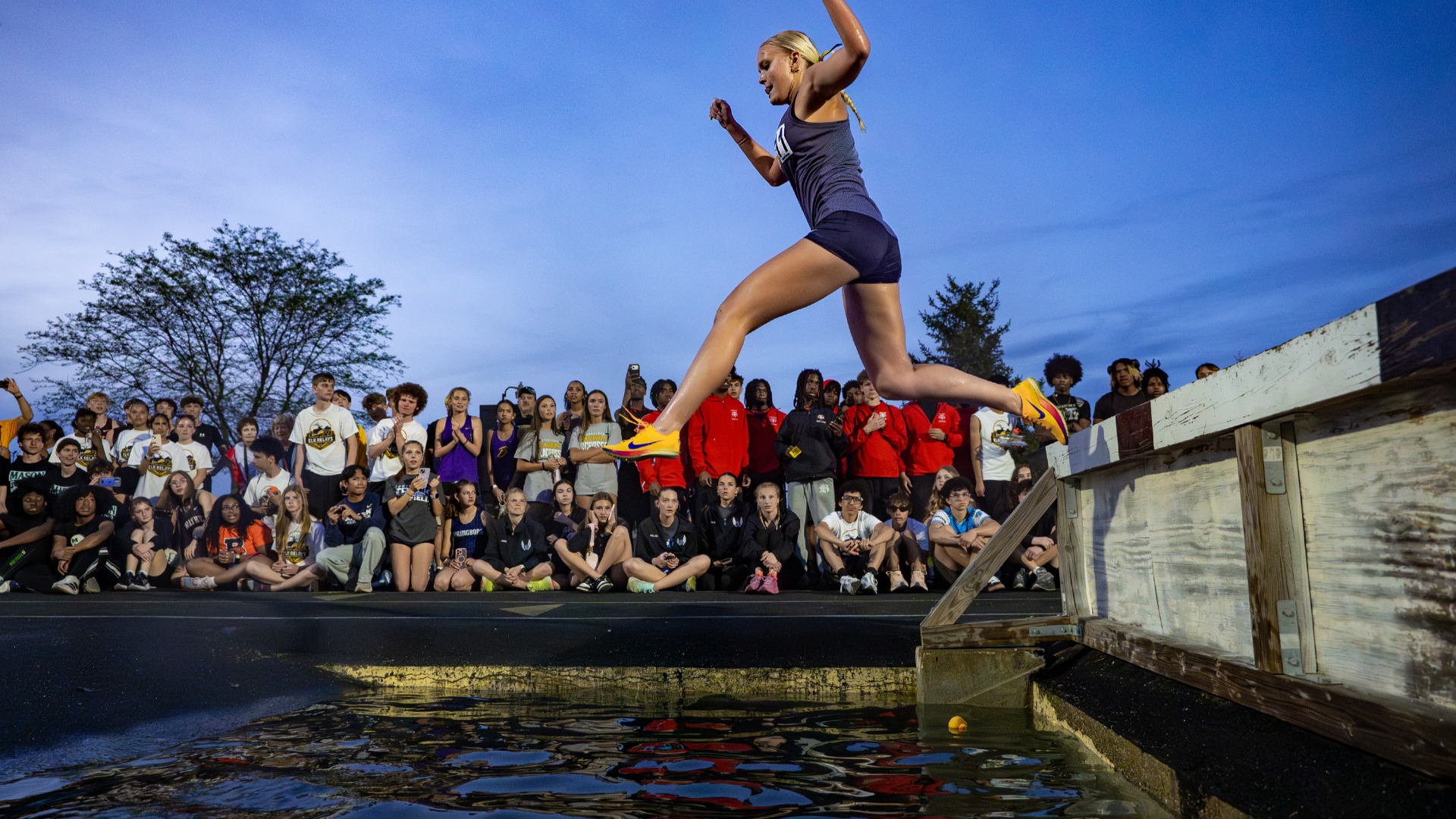 Slide 0 - Elks Athletics Weekly Issue 3