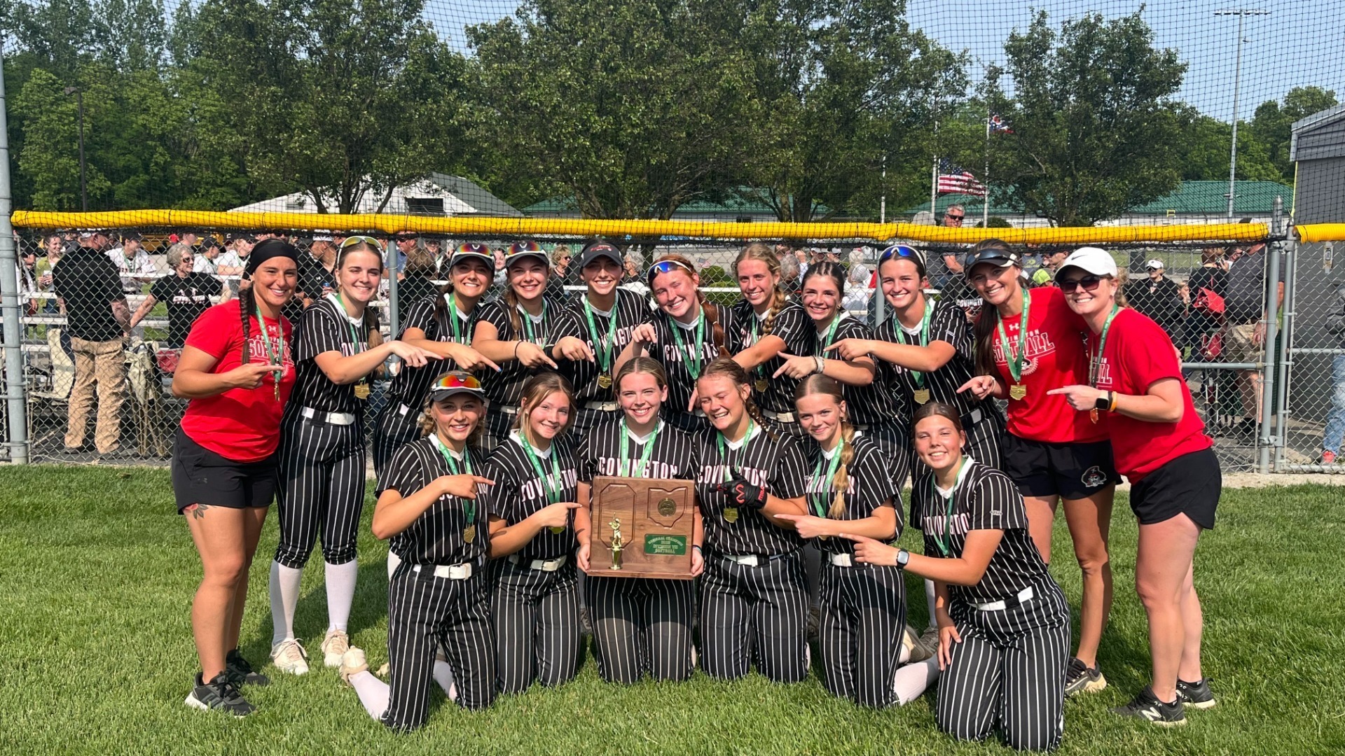 Softball team group shot