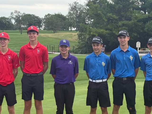 Boys Varsity Golf gallery