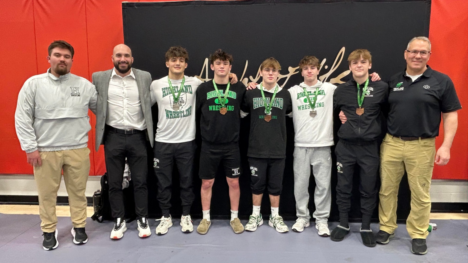 Team wrestling photo after the OHSAA state wrestling tournament