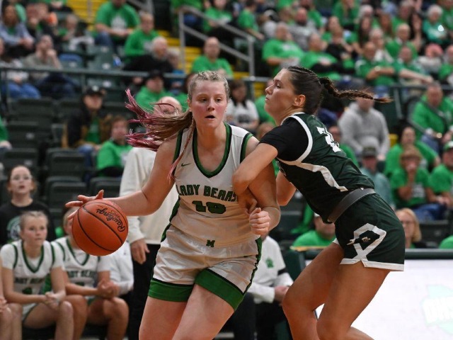 Final Four--vs Canton Central Catholic--(Erin Caldwell Sandusky Register)