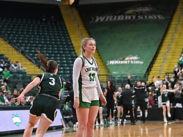 Final Four--vs Canton Central Catholic--(Erin Caldwell Sandusky Register)