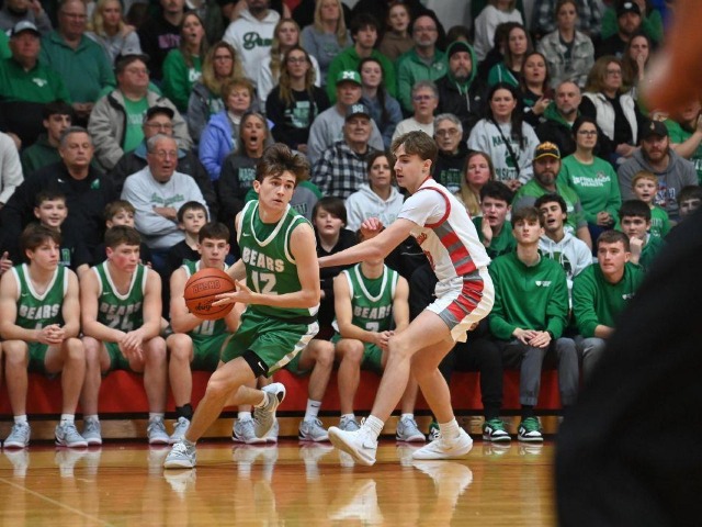 Boys Varsity Basketball Gallery Images