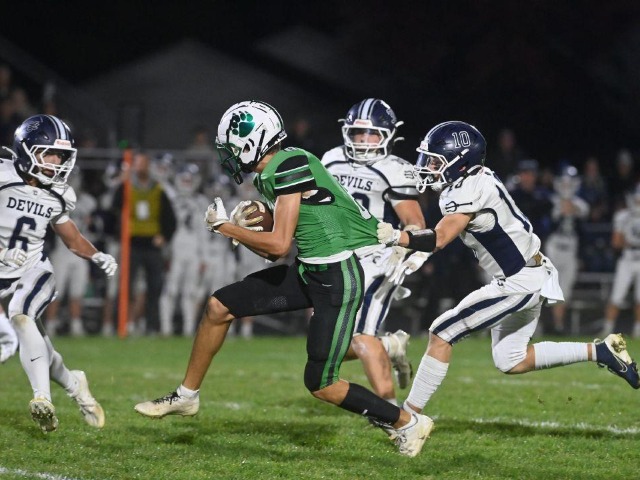 Varsity Football vs Carey (State Playoffs) Erin Caldwell--Sandusky Register