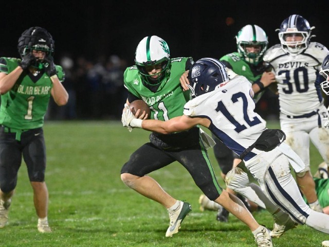 Varsity Football vs Carey (State Playoffs) Erin Caldwell--Sandusky Register