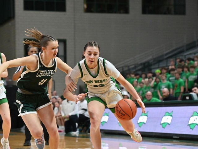 vs Canton Central Catholic (Erin Caldwell Sandusky Register) 