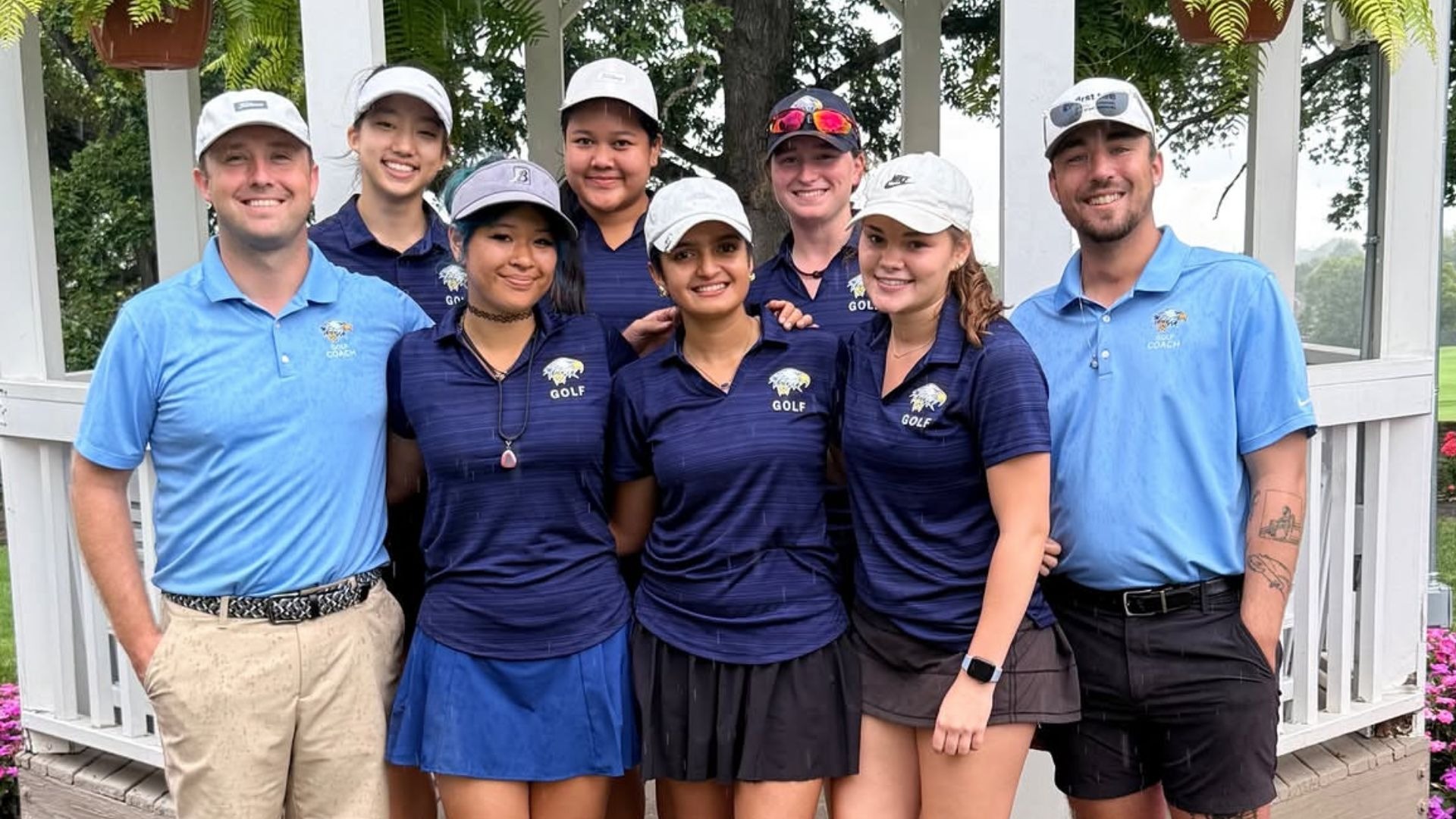 Slide 1 - girls golf making history!