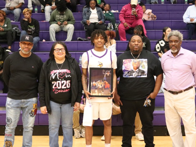 Boys Varsity Basketball gallery