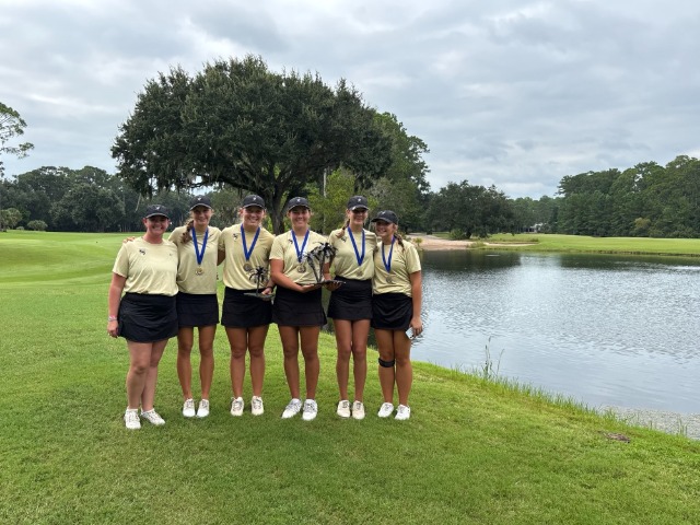 Girls Varsity Golf gallery