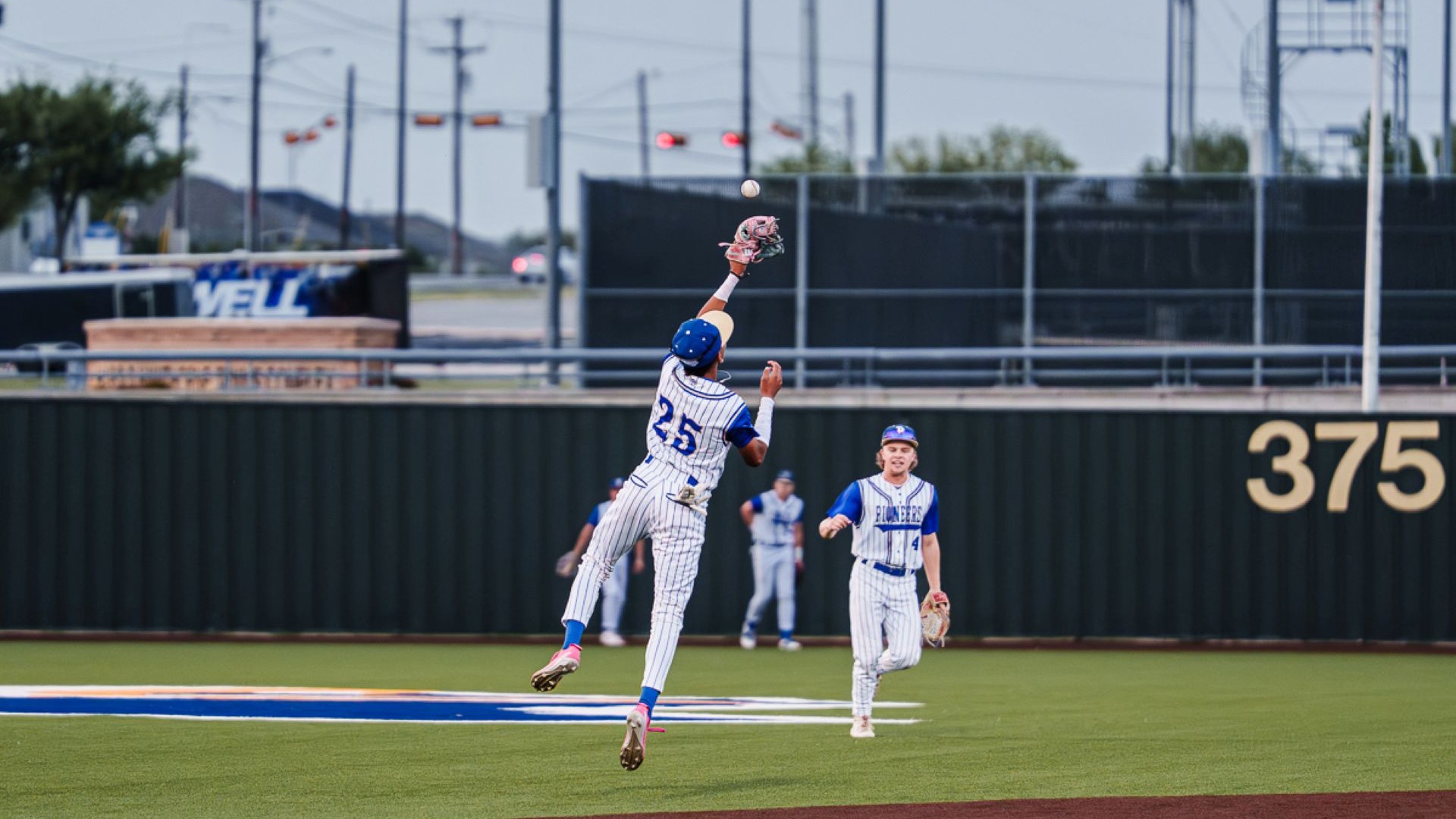 Slide 0 - PIONEERS FALL TO LD BELL IN COMPETITIVE CLASH