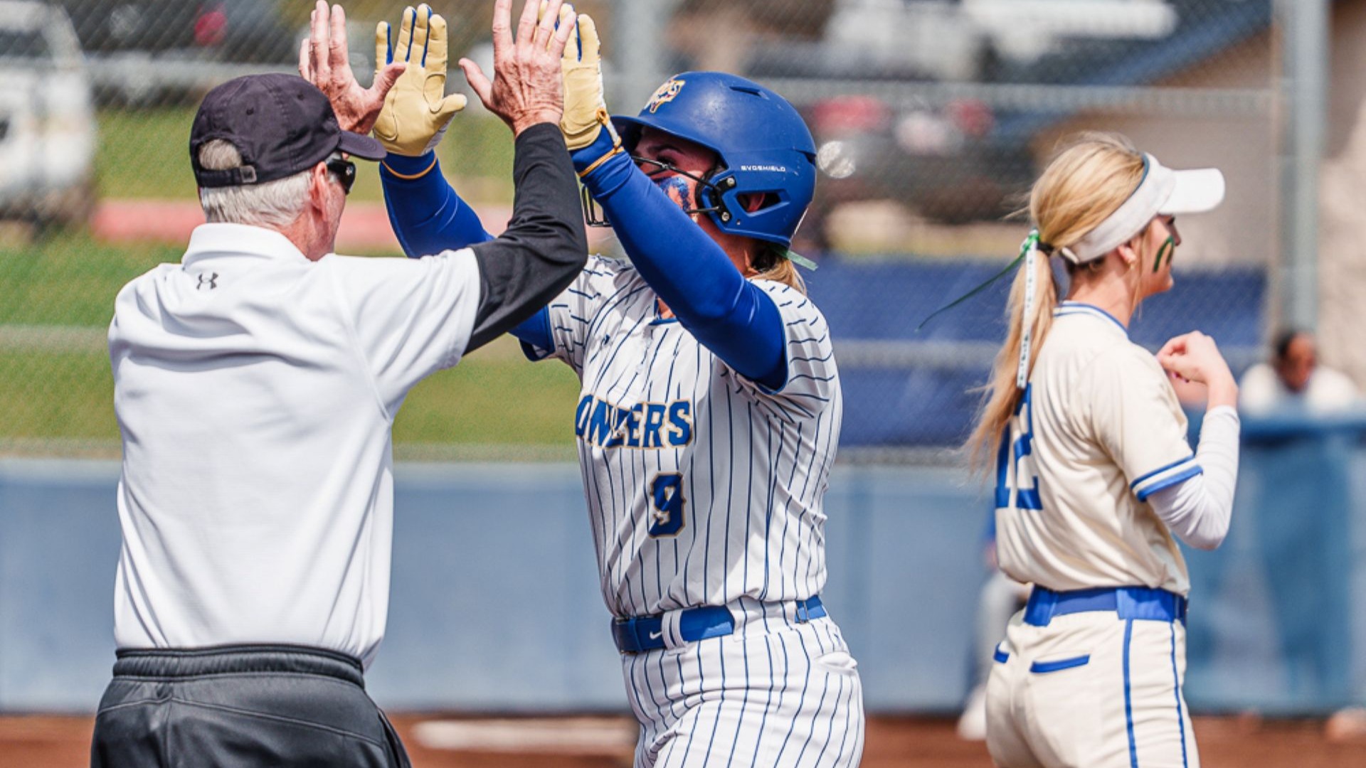 Slide 0 - BOSWELL DEFEATS WEATHERFORD IN CLOSE GAME