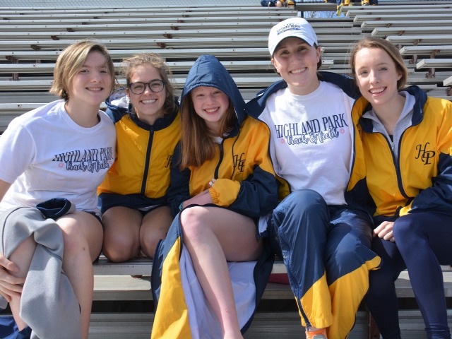 2019 McKinney Boyd Relays - Madeline Davis, Maddy Collins, Hannah Thayer, Julia Helton, and Breanne Spence