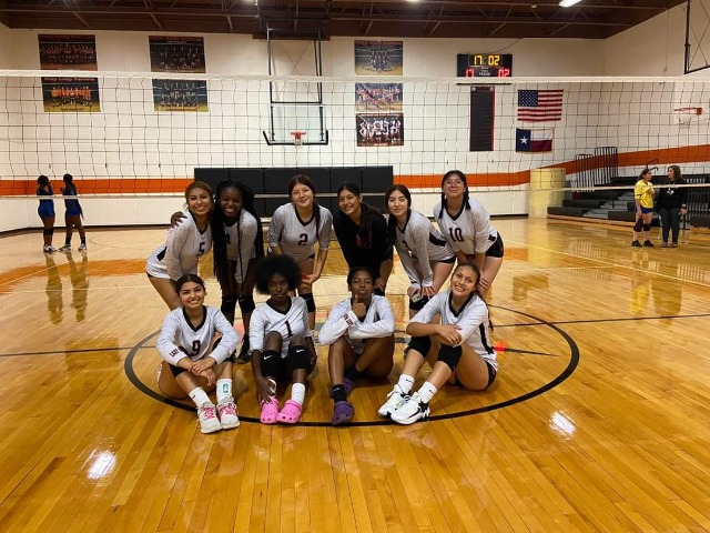 Varsity Volleyball Starts the Season with a Win!