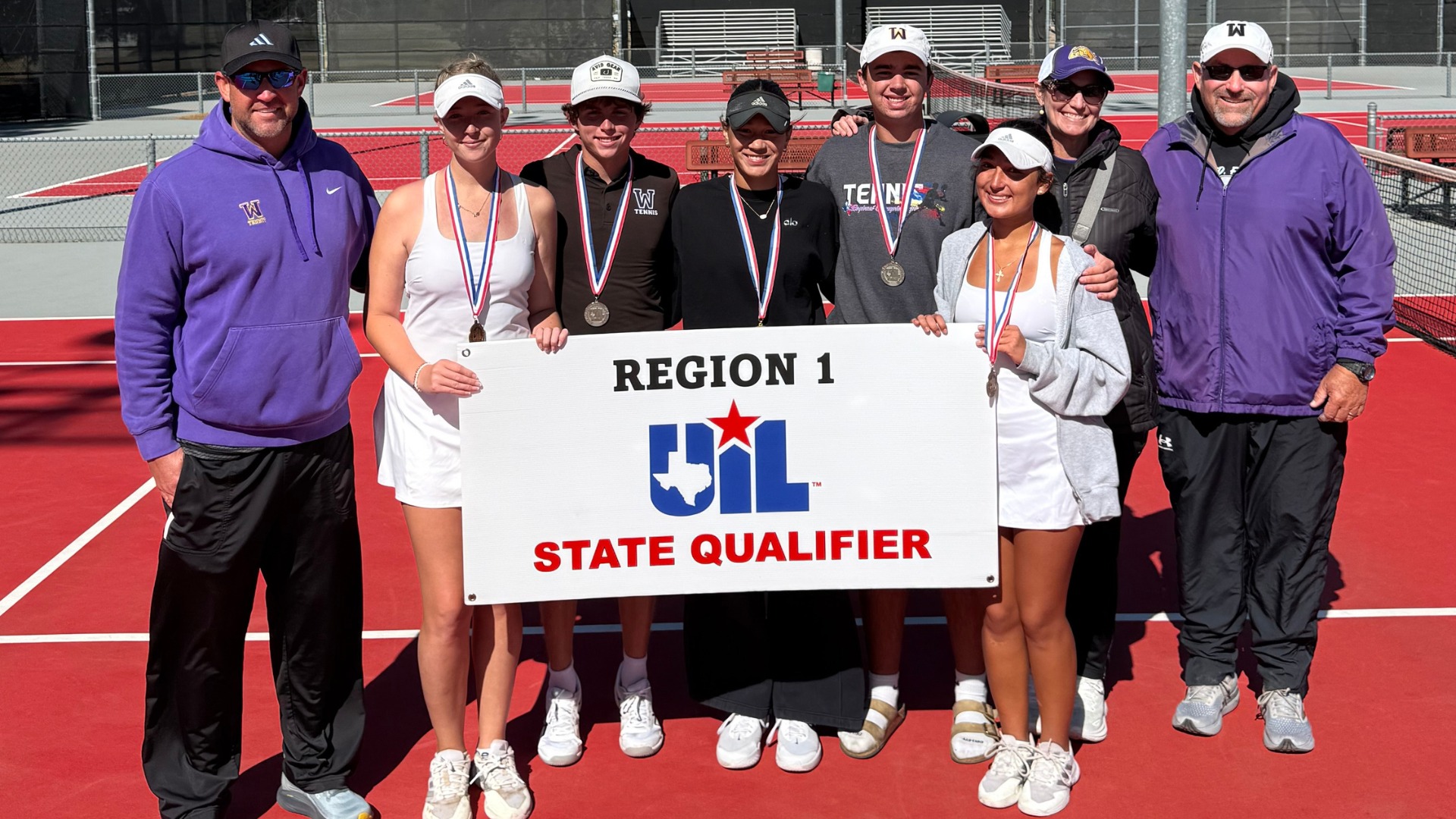 FIVE BULLDOGS HEADING TO STATE TENNIS TOURNEY