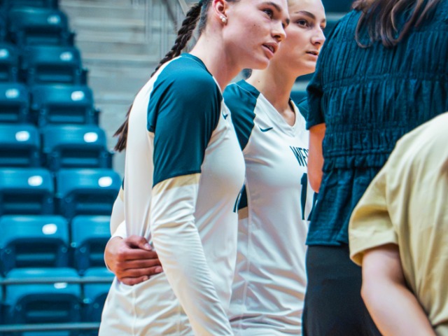 Girls Varsity Volleyball